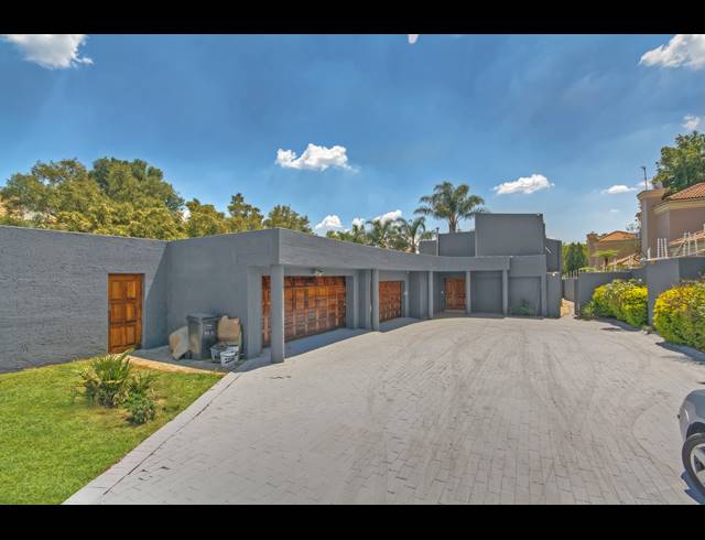 5 BEDROOM FREEHOLD FOR SALE IN MORNINGSIDE